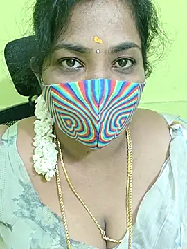 Snapshot of Tamil_Mithra chatting on 04/09/26, 04:45 Tamil Mithra online show from 04/09/26, 04:45