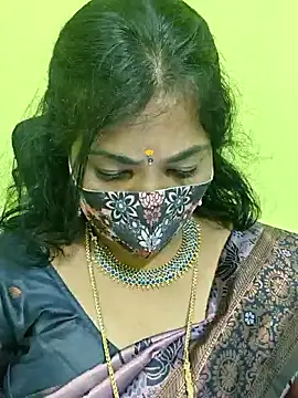 Snapshot of Tamil_Mithra chatting on 04/11/26, 05:50 Tamil Mithra online show from 04/11/26, 05:50