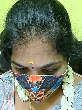 Snapshot of Tamil_Mithra chatting on 05/01/26, 05:06 Tamil Mithra online show from 05/01/26, 05:06