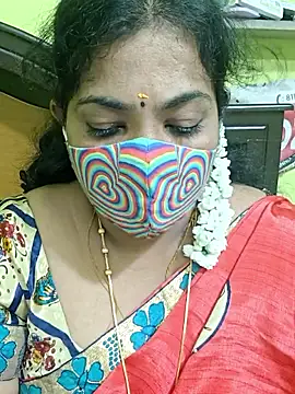 Snapshot of Tamil_Mithra chatting on 06/18/26, 04:00 Tamil Mithra online show from 06/18/26, 04:00