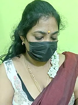 Snapshot of Tamil_Mithra chatting on 07/08/26, 10:31 Tamil Mithra online show from 07/08/26, 10:31