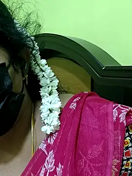 Snapshot of Tamil_Mithra chatting on 07/31/26, 05:01 Tamil Mithra online show from 07/31/26, 05:01
