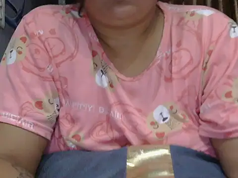 Snapshot of Roxy_sweety_ chatting on 09/23/25, 12:24 Roxy sweety  online show from 09/23/25, 12:24