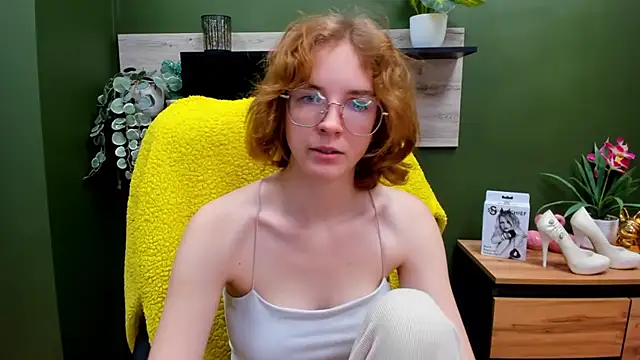 juicyPenny online show from 10/20/25, 06:14