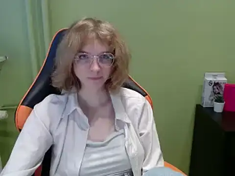 juicyPenny online show from 12/05/25, 09:51