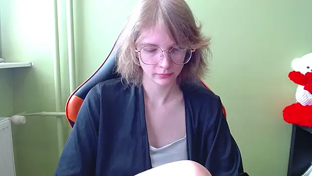 juicyPenny online show from 04/29/26, 06:28