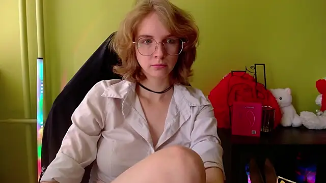juicyPenny online show from 06/17/26, 09:23