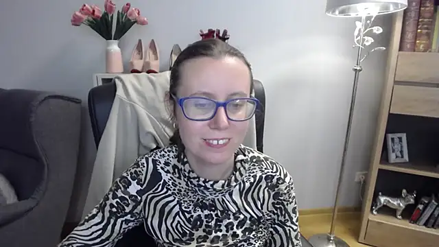 sweetxLizzy online show from 12/04/25, 05:39