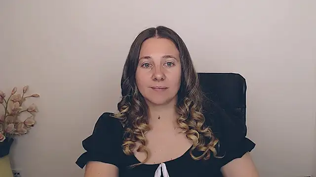 Darklure  online show from 09/19/25, 08:20