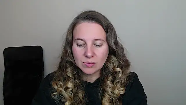 Darklure  online show from 10/20/25, 04:40