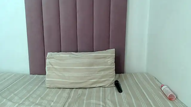 Snapshot of Abby_108 chatting on 09/15/25, 02:17 Abby 108 online show from 09/15/25, 02:17