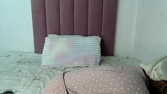 Snapshot of Abby_108 chatting on 10/10/25, 07:02 Abby 108 online show from 10/10/25, 07:02