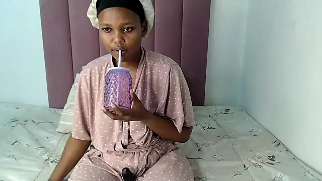 Snapshot of Abby_108 chatting on 10/12/25, 02:54 Abby 108 online show from 10/12/25, 02:54