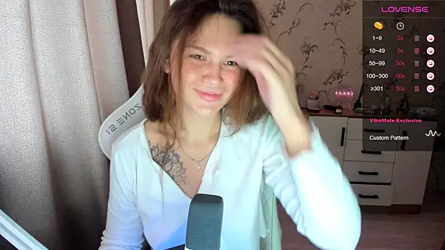 yourdreamm  online show from 09/19/25, 07:10