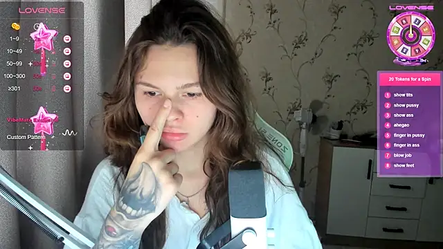 yourdreamm  online show from 09/25/25, 08:07