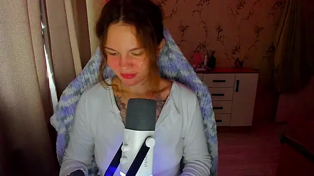 yourdreamm  online show from 10/08/25, 07:39