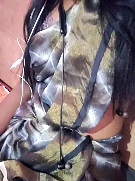 Snapshot of dream_Naughty_girl chatting on 10/31/25, 01:39 dream Naughty girl online show from 10/31/25, 01:39