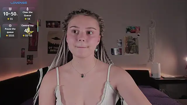kitten kween online show from 09/11/25, 07:58