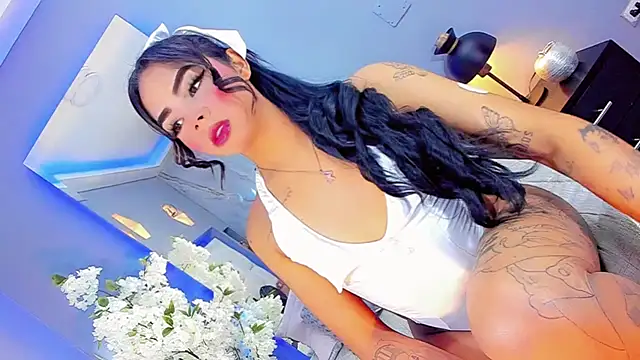 Snapshot of VanessaStonee chatting on 10/08/25, 05:27 VanessaStonee online show from 10/08/25, 05:27