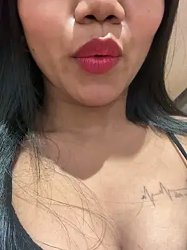 lily 5911 online show from 11/11/25, 11:27