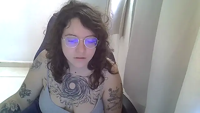 Blue Liz online show from 10/08/25, 01:31