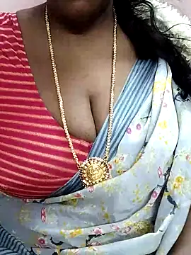 Snapshot of shobini chatting on 09/23/25, 07:33 shobini online show from 09/23/25, 07:33