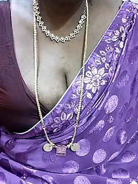 Snapshot of shobini chatting on 10/24/25, 01:51 shobini online show from 10/24/25, 01:51