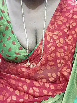 Snapshot of shobini chatting on 10/31/25, 03:13 shobini online show from 10/31/25, 03:13