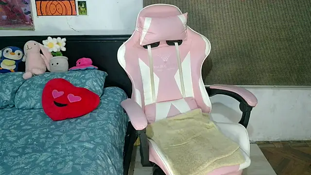 bettyboo2801 online show from 07/28/26, 05:25