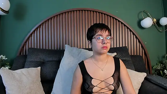 Snapshot of Loren_Couple chatting on 06/11/26, 02:04 Loren Couple online show from 06/11/26, 02:04