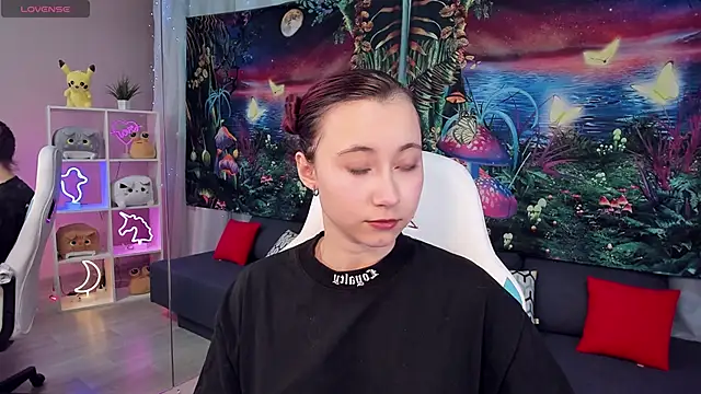 ClaraParks online show from 10/14/25, 05:58