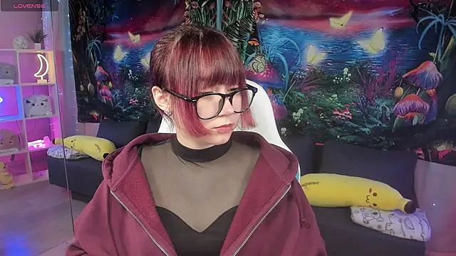 ClaraParks online show from 11/14/25, 08:07