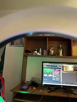 Snapshot of Niico_Robiin_ chatting on 09/19/25, 11:16 Niico Robiin online show from 09/19/25, 11:16