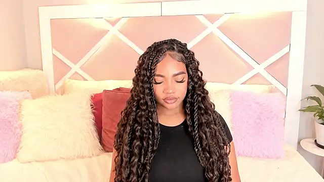 Snapshot of CarolinaSommerr chatting on 09/20/25, 11:17 CarolinaSommerr online show from 09/20/25, 11:17