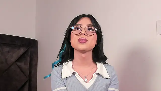 SamanthaRivas  online show from 10/11/25, 03:06