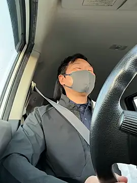 Snapshot of koukou322 chatting on 10/27/25, 09:41 koukou322 online show from 10/27/25, 09:41