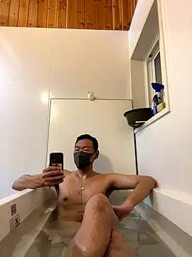 Snapshot of koukou322 chatting on 12/01/25, 12:32 koukou322 online show from 12/01/25, 12:32