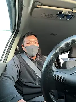 Snapshot of koukou322 chatting on 12/15/25, 10:14 koukou322 online show from 12/15/25, 10:14