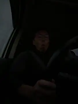 Snapshot of koukou322 chatting on 12/17/25, 09:43 koukou322 online show from 12/17/25, 09:43