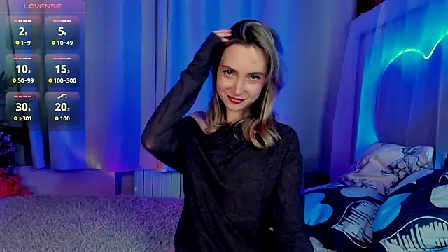 Snapshot of EllaBloom chatting on 12/03/25, 03:43 EllaBloom online show from 12/03/25, 03:43