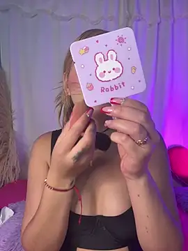 Snapshot of Miaa_rosses3 chatting on 10/30/25, 03:52 Miaa rosses3 online show from 10/30/25, 03:52