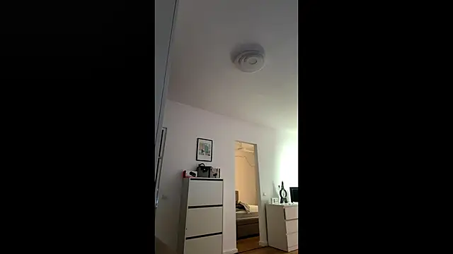 Snapshot of EvaBllake chatting on 09/18/25, 06:04 EvaBllake online show from 09/18/25, 06:04