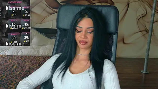 NaomiScarlet online show from 10/24/25, 08:11