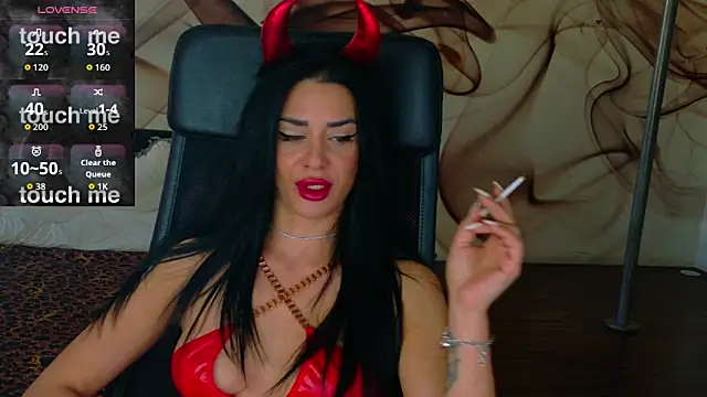 Snapshot of NaomiScarlet chatting on 10/29/25, 06:15 NaomiScarlet online show from 10/29/25, 06:15