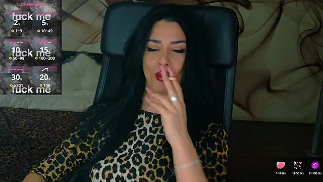 Snapshot of NaomiScarlet chatting on 11/27/25, 06:48 NaomiScarlet online show from 11/27/25, 06:48