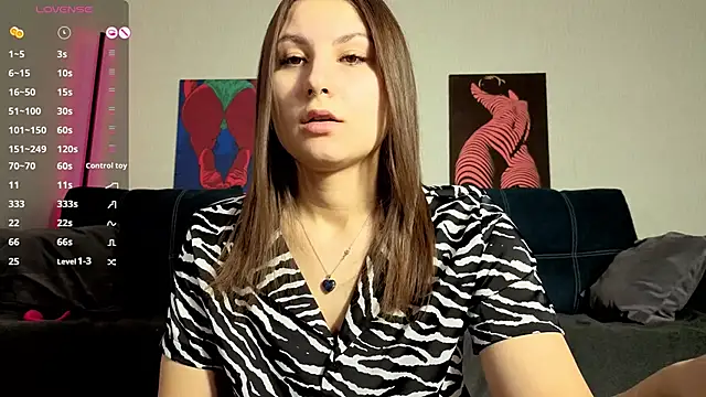 Snapshot of TrixiBell chatting on 01/18/26, 05:22 TrixiBell online show from 01/18/26, 05:22