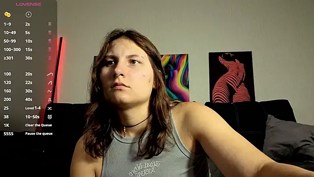 TrixiBell online show from 07/29/26, 04:32