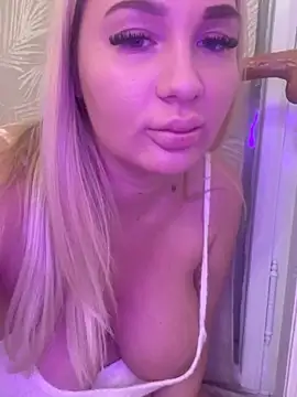 Snapshot of NellyExtraa chatting on 10/02/25, 11:12 NellyExtraa online show from 10/02/25, 11:12