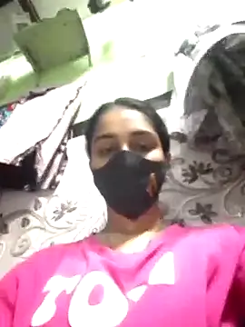 Snapshot of Zoya_G chatting on 10/11/25, 01:20 Zoya G online show from 10/11/25, 01:20