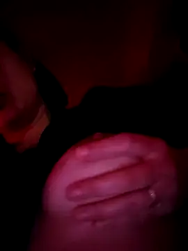 Snapshot of SaraViss20 chatting on 11/01/25, 08:11 SaraViss20 online show from 11/01/25, 08:11